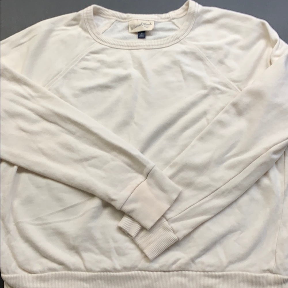 Sweatshirt